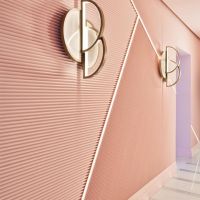 Универсальный материал для украшения интерьера
