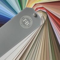 Farrow&Ball английская компания, которая с 1946 года выпускает краски и обои по традиционным технологиям в местечке Дорсет.